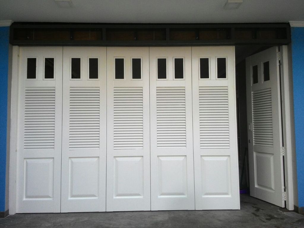 pintu garasi 