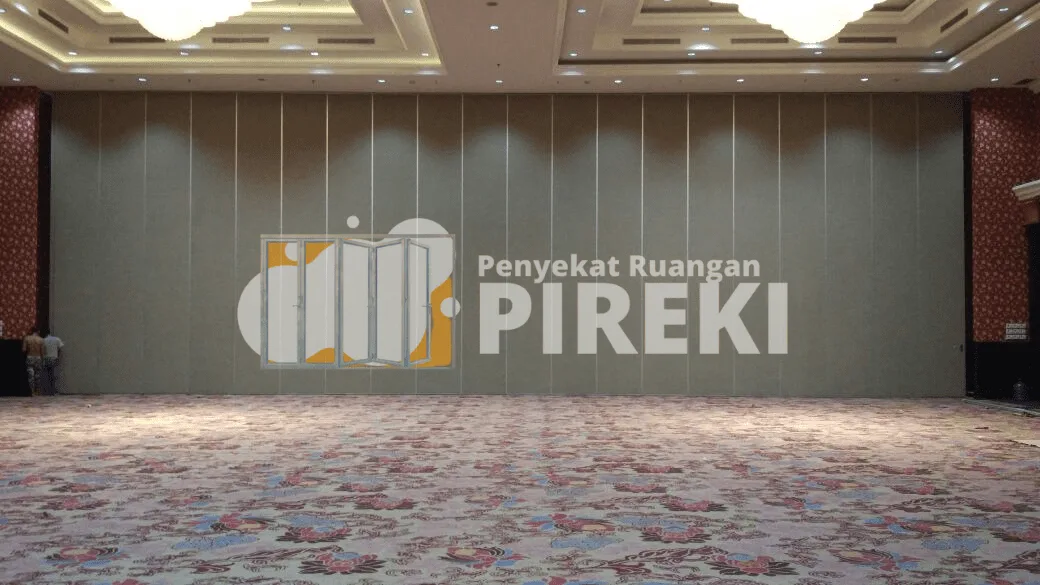 Pintu Partisi Lipat Penyekat Ruangan PIREKI