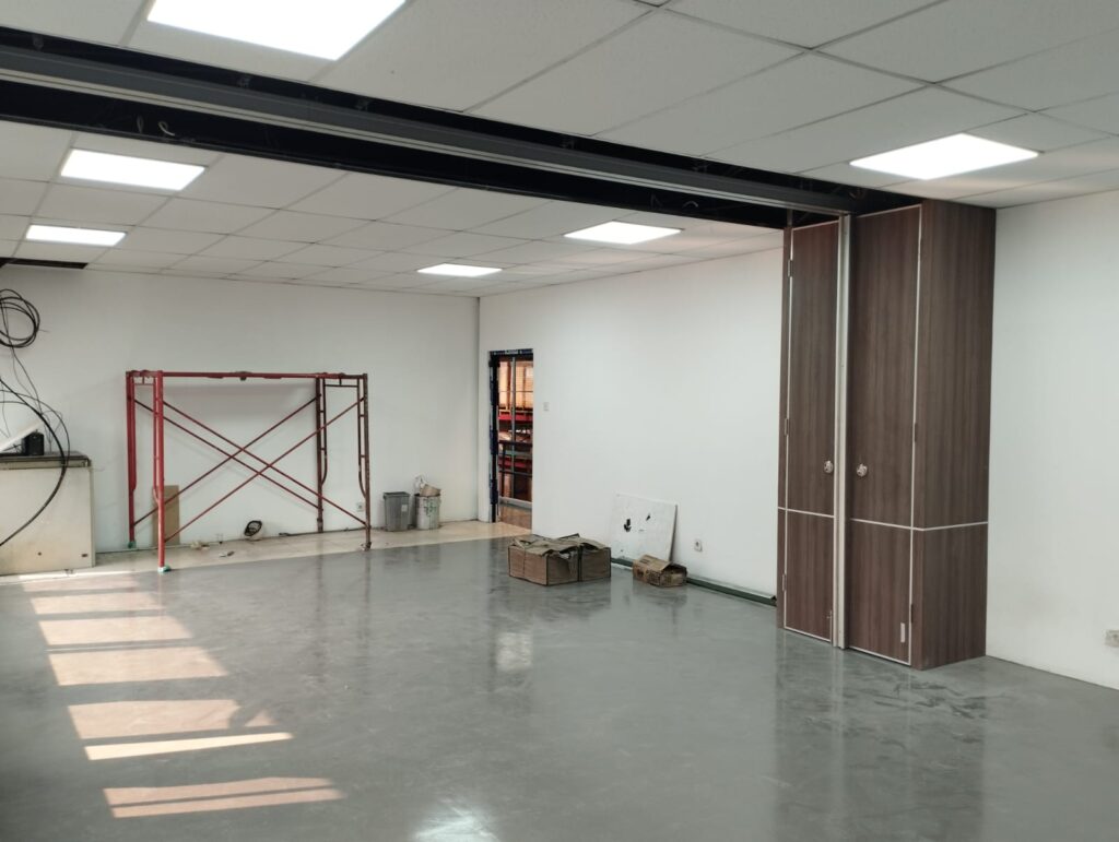 Movable wall partition PIREKI