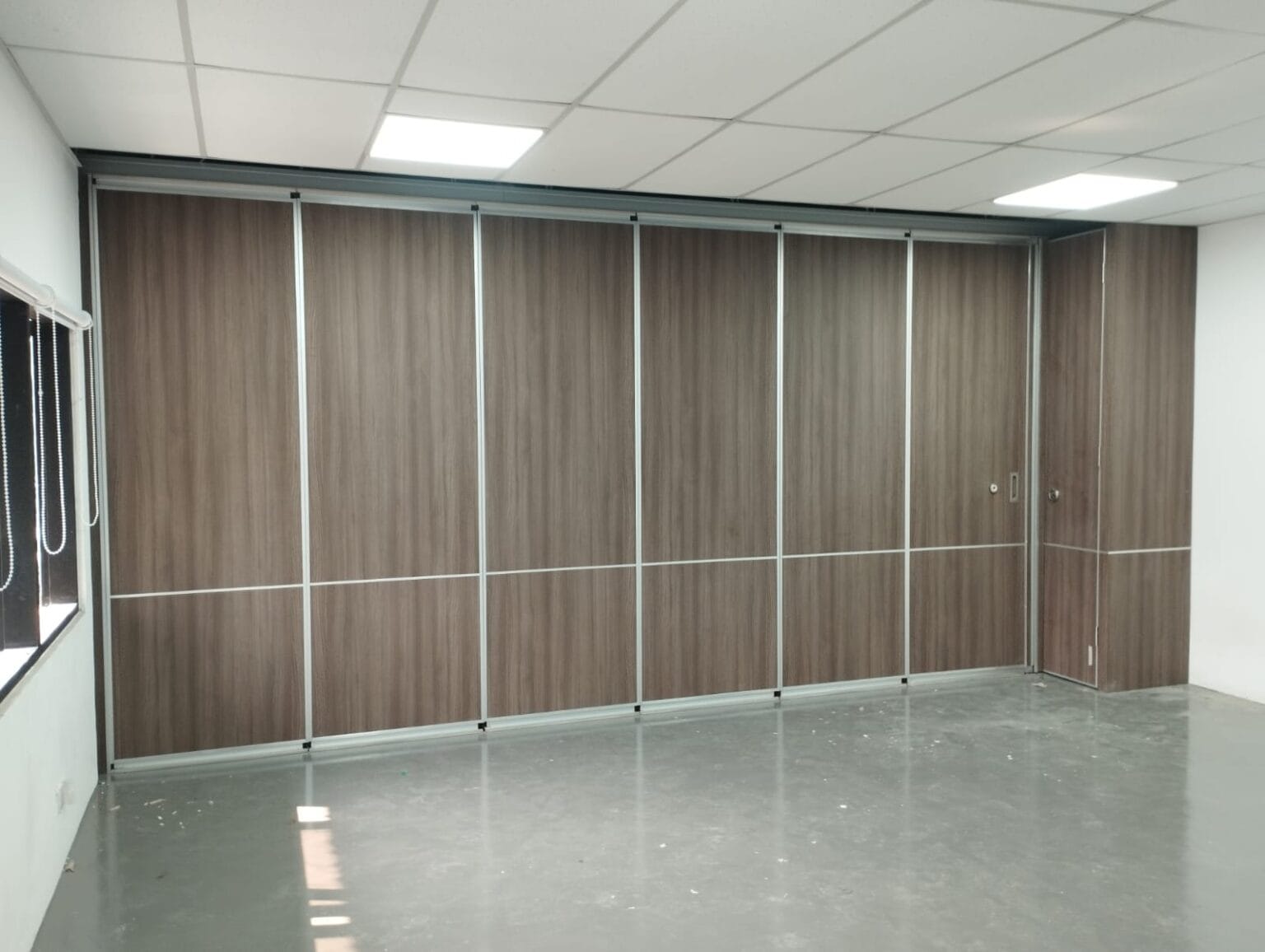 Spesialis produksi pintu lipat