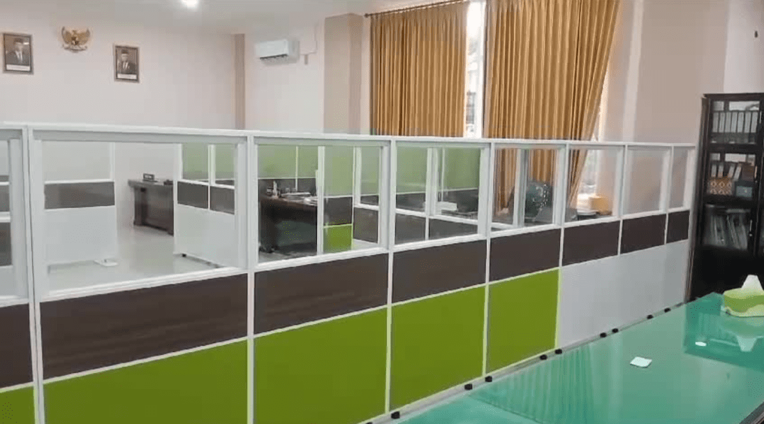 Partisi Ruangan