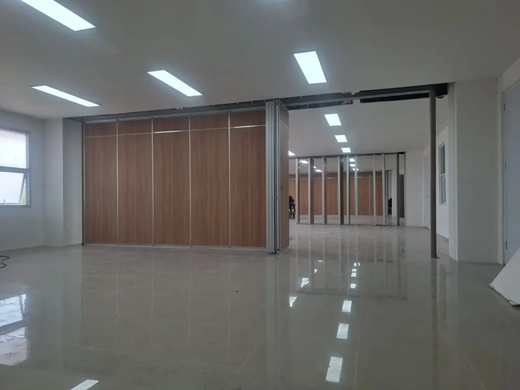 partisi moveble universitas