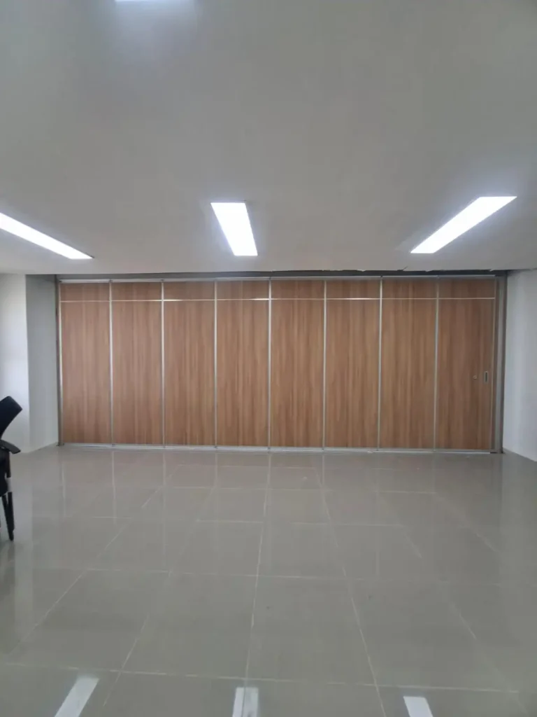 Partisi Movable Universitas